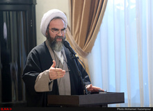 رئیس‌جمهور باید یکی از خطبای نماز جمعه باشد/ نماز جمعه نباید در دست سخنرانان جناح خاصی باشد