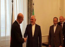 دیدار ظریف با نخست‌وزیر جمهوی چک

