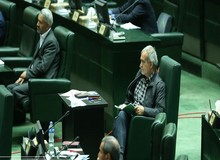 تصویر ی جالب از مسعود پزشکیان در افتتاحیه مجلس یازدهــــم/  اصلاح طلبی که تنها نشست +عکس 
