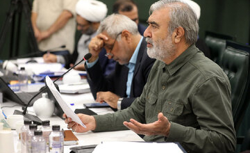 واکنش رئیس کمیسیون امنیت ملی به اظهارات ترامپ /  افکار عمومی جهان میان ادعاهای ترامپ و منطق ایران داوری خواهد کرد
