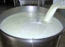 هرکیلو شیرخام ۲۳ هزارتومان