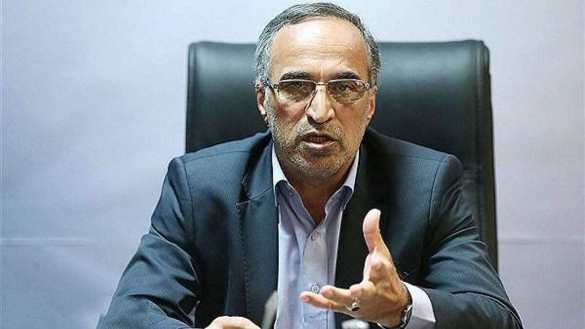 واعظ آشتیانی: ابراهیم رئیسی نیازی به نامزد پوششی ندارد/ لاریجانی شریک دولت روحانی است

