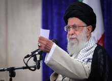 آیت الله خامنه ای: قوه قضائیه با دروغ و شایعات در فضای مجازی برخورد کند / هر روز یک شایعه پخش می‌شود، قبلا تنها روزنامه‌ها بودند، امروز فضای مجازی هم به آن اضافه شده
