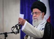 آیت الله خامنه ای: قوه قضائیه با دروغ و شایعات در فضای مجازی برخورد کند / هر روز یک شایعه پخش می‌شود، قبلا تنها روزنامه‌ها بودند، امروز فضای مجازی هم به آن اضافه شده