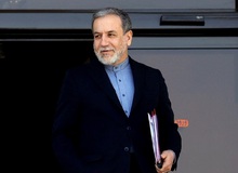 عراقچی: آمریکا مسئول پیامدهای خطرناک اقدام اسرائیل علیه ایران است