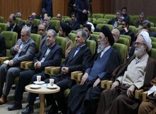 برنامه ریزی برای توسعه باید مبتنی بر میزان منابع، ظرفیت ها و محدودیت ها باشد/  اصفهان در همه تحولات بزرگ کشور نقش کلیدی و محوری داشته است