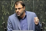 عضو کمیسیون اقتصادی مجلس: دولت پزشکیان مقصر کاهش ارزش پول ملی است/ با این محدودیت ارزی، چرا واردات خودرو نسبت به سال گذشته افزایش یافته است؟!