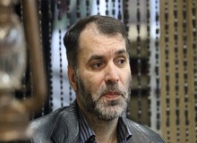 مسعود ده‌نمکی: نادر جان می‌دانم از امشب پوسترهایت را فراوان چاپ خواهند کرد، حیف که به صبر و سکوتم فراخواندی!/ از کسانی گفتی که به اسم نوانقلابی‌گری از روی ما رد شده‌اند
