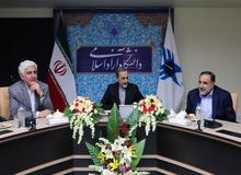 فرهاد رهبر: درهای دانشگاه آزاد به روی محققان از هر جناحی باز است/اساتید و دانشجویان جرات علمی ندارند