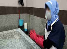 اظهارات یک غسال 23 ساله درباره شست و شوی اجساد کرونایی/ اموات را در همان تخت بیمارستان که از دنیا رفته اند غسلشان می‌دهیم/ این اموات را با سنگ مرمر تیمم می‌دهیم/ اکثر ما ناقل این بیماری هستیم/ بیماران کرونایی خیلی غریب هستند