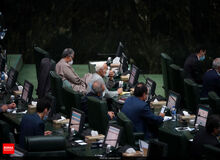 مجلس انقلابی به دلیل عدم اجرای قانون حمایت از آمران به معروف و ناهیان از منکر از «حسن روحانی» شکایت کرد