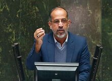 انتقاد شدید یک نماینده از گرانی دارو/ عضو هیئت رئیسه مجلس: دارویی که قیمت آن ۴۵ هزار تومان درج شده، با رقم ۱۱۰ هزار تومان به فروش می‌رسد