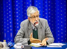 حدادعادل: کسانی که موافق مذاکره هستند، مثل رهبری استدلال کنند