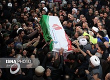 این افراد  که اغلب مسن بودند و زیر دست و پا له شدند