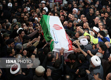 این افراد  که اغلب مسن بودند و زیر دست و پا له شدند