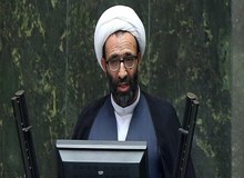 حمله عضو هیات رئیسه به ظریف: آقایانی که در کرسنت باخت داشته و در تیم مذاکره کننده نفوذی داشتند باید عبرت بگیرند