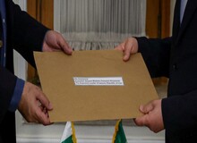 الحدث: ایران پاسخ نامه پاکستان را تحویل داد