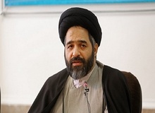 حجت‌الاسلام ایزدهی: باید ولایت فقیه را به جهان صادر کنیم