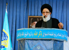 امام جمعه کرج: چرا در بیانیه های خودشان نمی‌گویند ما آمدیم مراکز شما را بمباران کردیم!