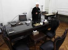 گزارش رویترز از شدت گرفتن حملات اقتصادی محافظه کاران علیه روحانی در آستانه انتخابات