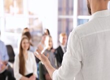 ۸ نکته برای صحبت کردن با اعتماد به نفس 