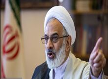 نماینده ولی فقیه در سپاه: همه بلا‌ها را از دست اصلاح طلبان می‌کشیم!